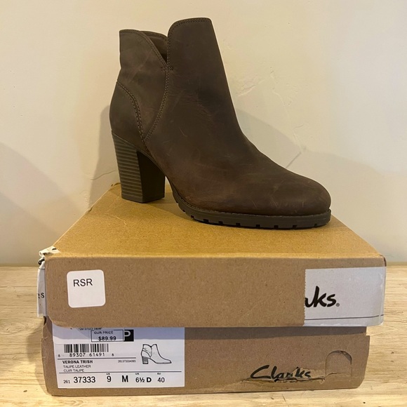 NWT Clark booties - Picture 1 of 5